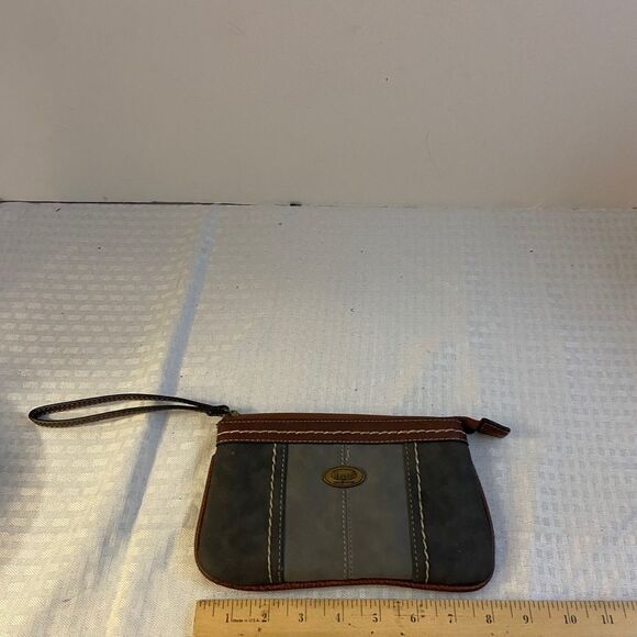 BOC wristlet gray brown 8x5” - Picture 1 of 4